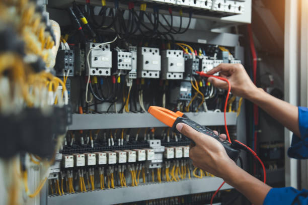 Best Circuit Breaker Repair  in Fairfield Bay, AR